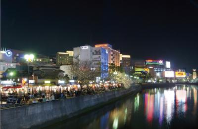 那珂川沿いの屋台