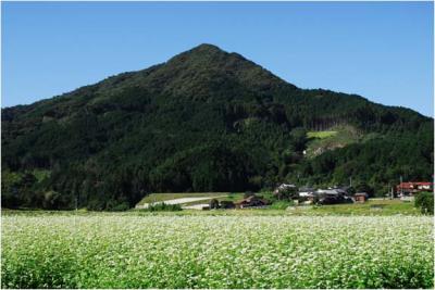 岩石山