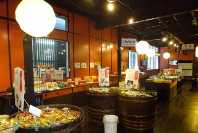 高橋商店内観２